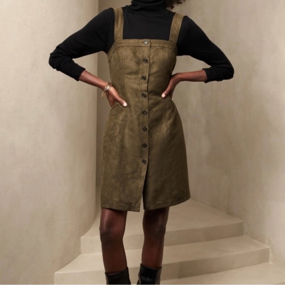 NWT Banana Republic Factory Green Faux Suede Button Front Mini Dress Size 4